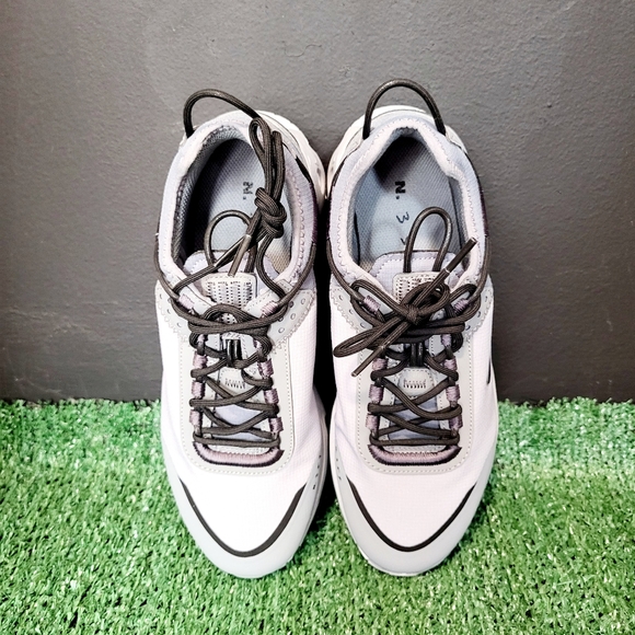 Nike React Live SE Stadium Grey Running Sneakers Size 8 Women DD6879 001 - Picture 3 of 9